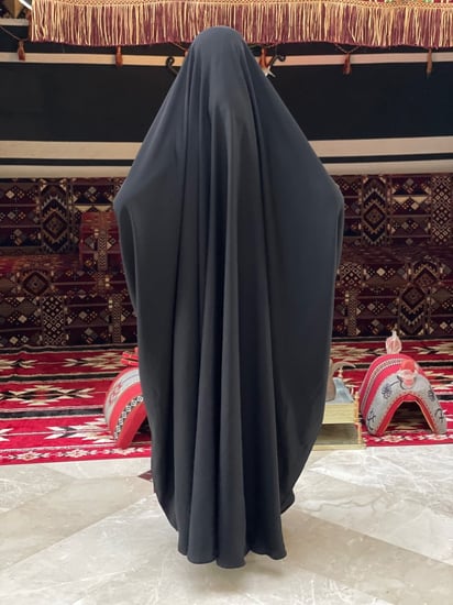 عبايات راس فضفاضه