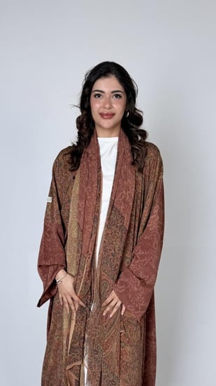 عبايات حرير بالرياض