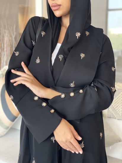 عبايات سوده فخمه