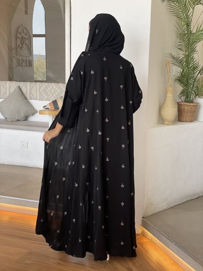 عبايه تطريز ورود