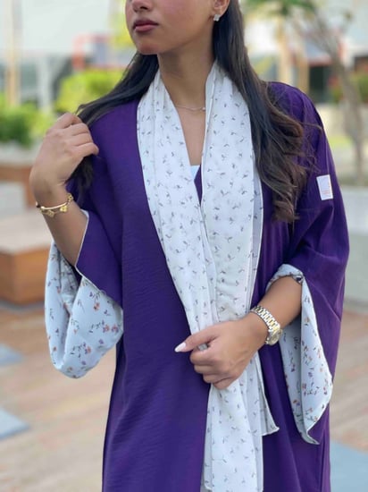 عبايات  كتف ملونه سعودية - عزة المتميزة للعبايات