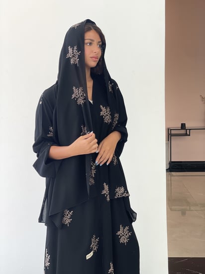 عبايات سعودية فخمة - عبايات مطرزة