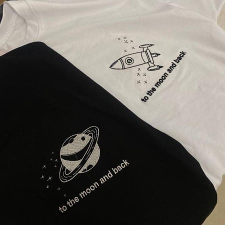 تيشيرت  to the moon and back