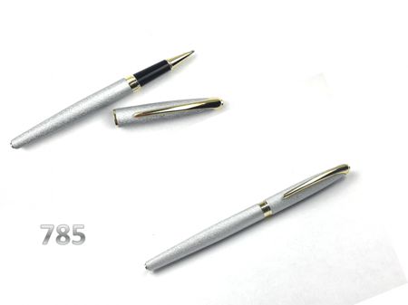 قلم كاربت فضي مع اسود وذهبي فاخر