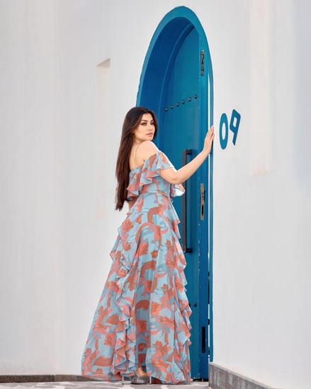 فستان مشجّر بإطلالة جذابة