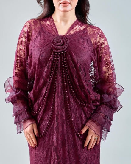 جلابية العيد دانتيل مزينة باللؤلؤ بتصميم فاخر