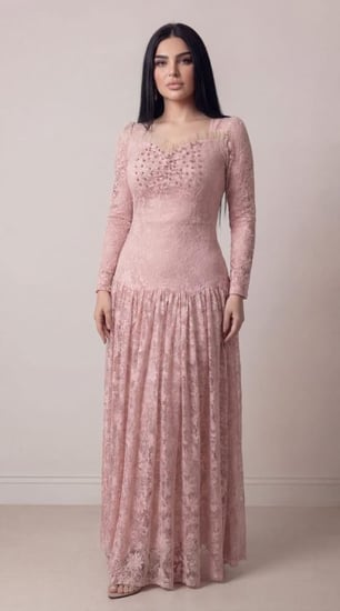 فستان ناعم دانتيل طويل بتطريز خرز على الصدر