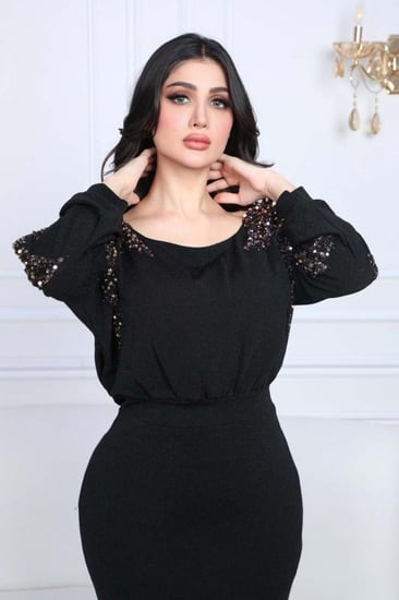 فستان سهرة قماش لمعه ستريتش مزين بترتر بالاكتاف