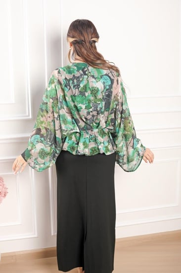 بلوزة شيفون مشجر على الخصر تطريز سهره