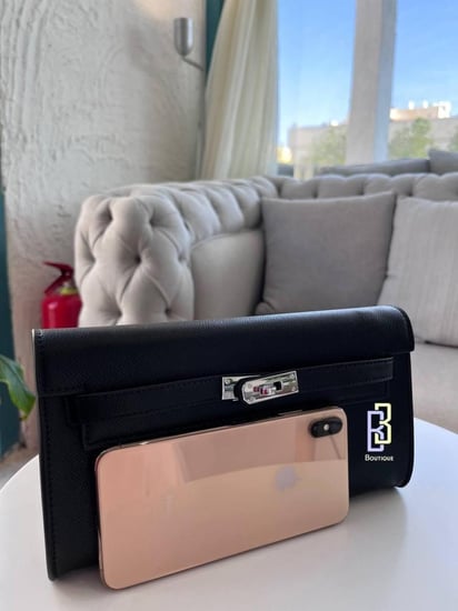 clutch Burgundy || كلوتش عنابي بالخيط الاحمر