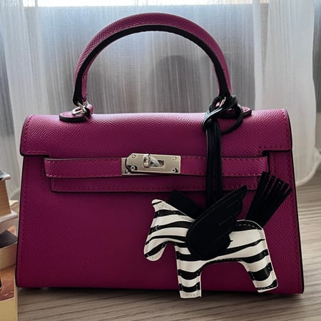 khaki Bag fushiميني كيلي ( فوشي)بالحجم الوسط