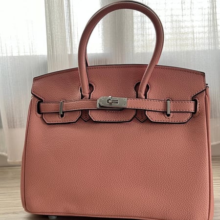 Birken Bag baby pink بيركن ( وردي) بالحجم الوسك 25 سم