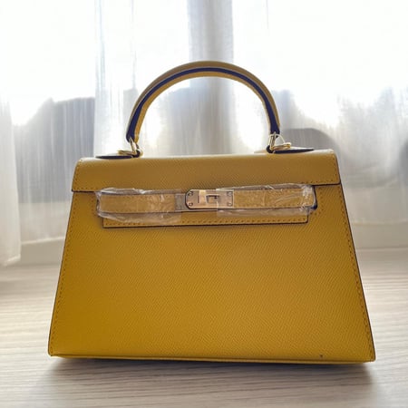 khaki Bag yellow ميني كيلي ( أصفر)بالحجم الوسط بالجلد الطبيعي