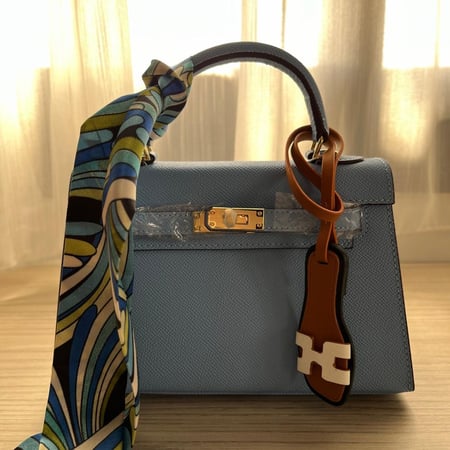 khaki Bag baby blue ميني كيلي ( سماوي)بالحجم الوسط بالجلد الطبيعي