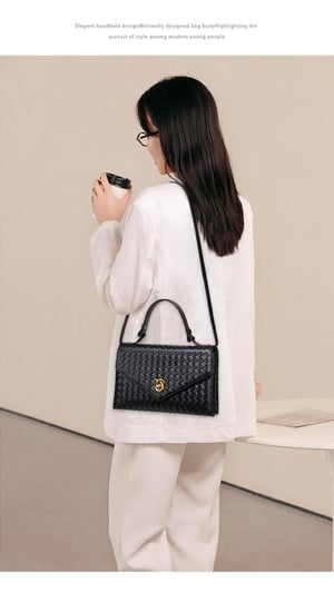 شنط بوتيغا كروس woven bag