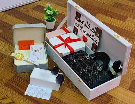 صور هدايا عيد زواج