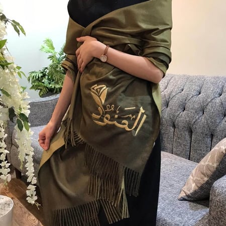 سكارف شتوي نسائي زيتي