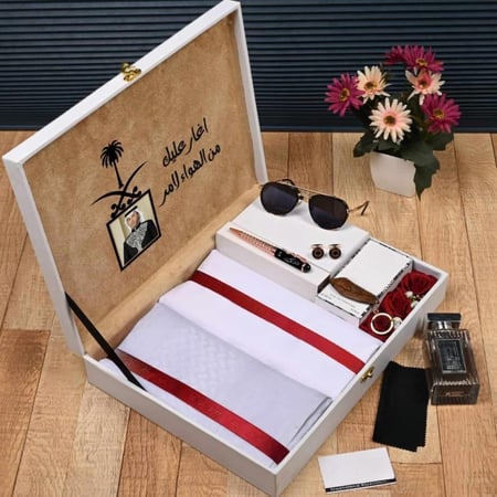 بوكسات هدايا اليوم الوطني