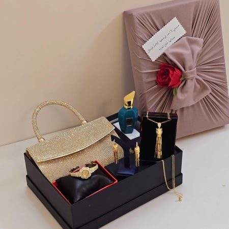 افكار هدايا ملكة