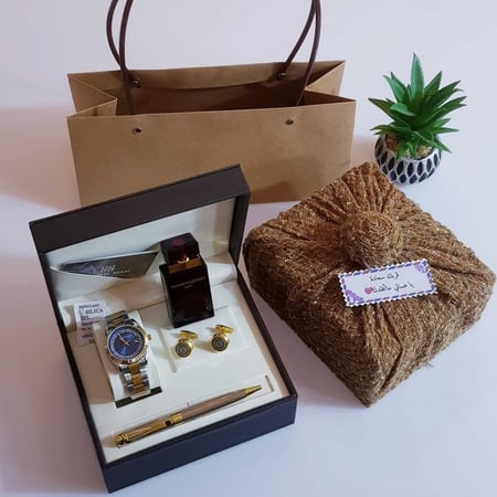 طقم ساعة رجالي مع مجموعة إكسسوارات