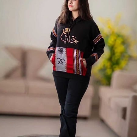 بلوفرات شتوية نسائي  بلوفرات شتوي اسود بالاسم مع سدو