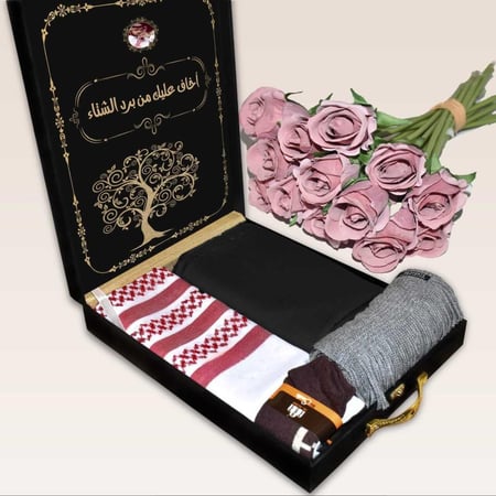 هدايا رجالية مع معطف شتوي و شراب شتوي