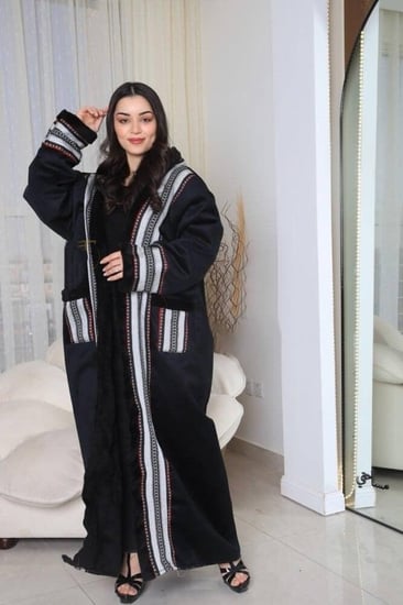 فروه نسائيه شتويه سدو تطريز تراثي قبعة منقوشة بطانة فرو ناعم شامواه فا