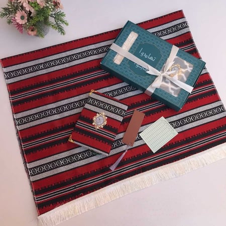 هدايا مصحف و سجادة