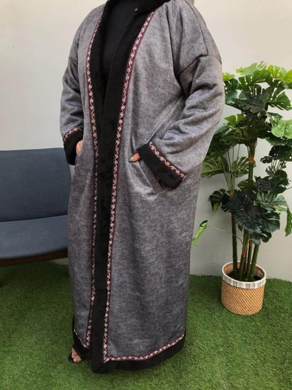 فروه نسائيه شتويه ملكيه 2023 مقاس موحد ضمان جوده تطريز اسم جميع الالوا