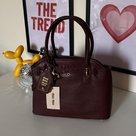 Miumiu Aventure- Maroon M