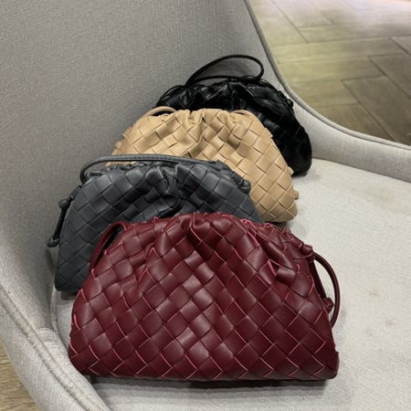 شنط بوتيغا باوتش ماركة بوتيغا فينيتا - متجر ذا ترند