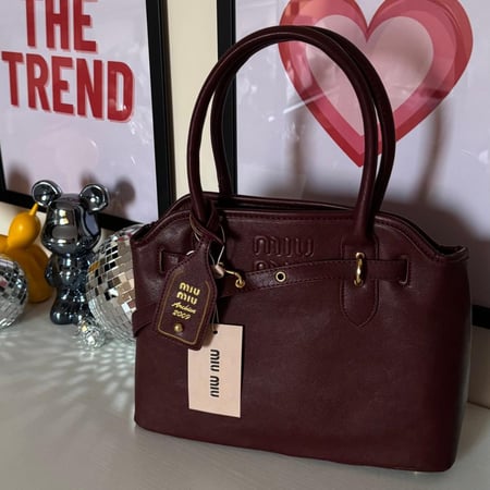 Miumiu Aventure- Maroon M