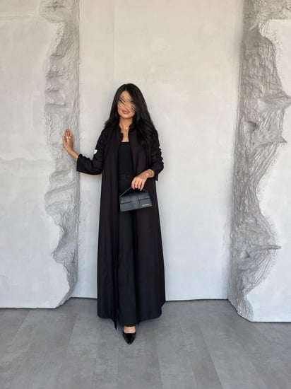 عبايه رقم 859 / القماش كتان مبطن / القصه بليزر مبطنه ب الكامل