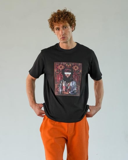 تي شيرت رجالي قطن بلون أسود