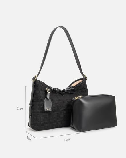 شنطة نسائيه بتصميم عملي بلون أسود