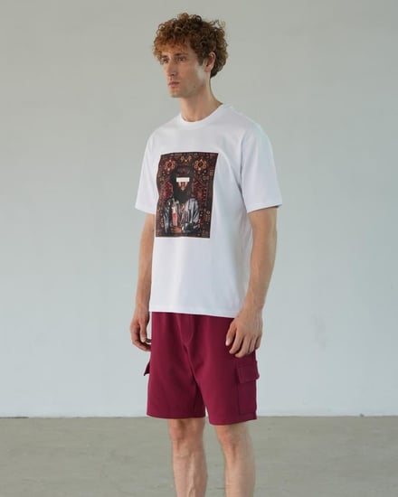 تي شيرت رجالي قطن بلون أبيض وعودي