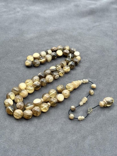 سبحة جلد الذيب