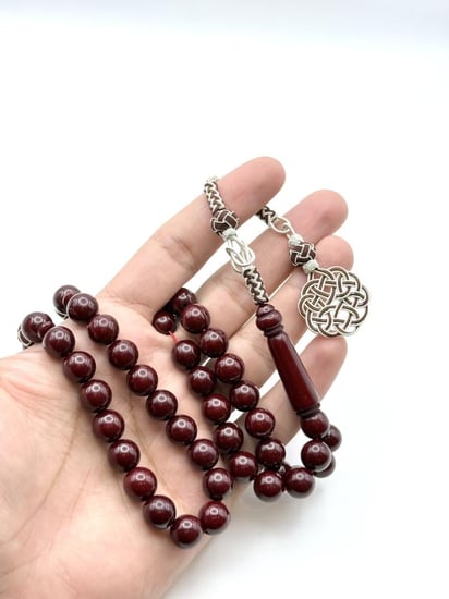 سبحة بكلايت عنابي غامق طربزونة