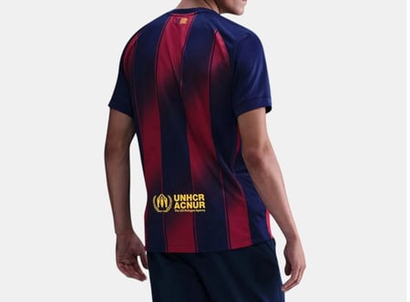 تيشيرت برشلونة الأساسي2025/2026