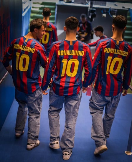 تيشيرت رونالدينهو برشلونة 2005/2006