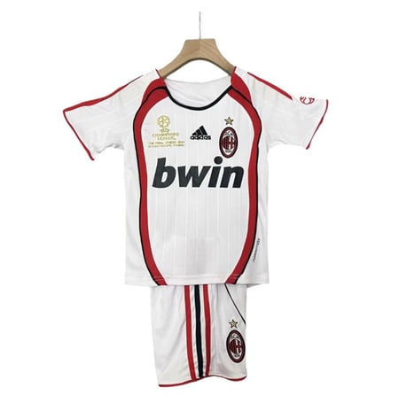 طقم اطفال-ولادي ميلان 2006