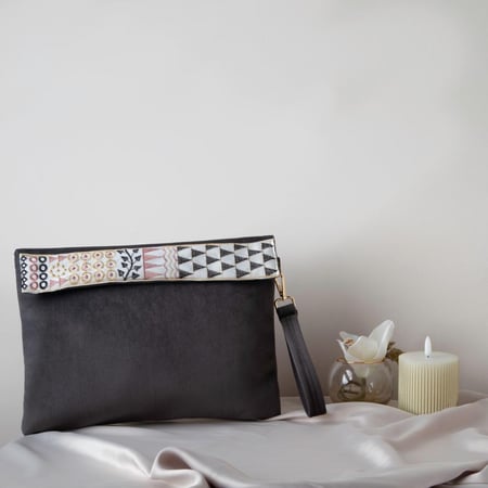 باوتش مخمل بعدة الوان