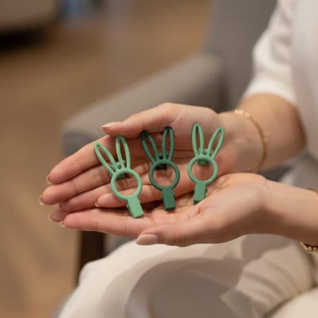 مشبك شعر ملاءمة مريحة: توفر مشابك الشعر العصرية هذه للنساء والفتيات ملاءمة آمنة ومريحة، مما يجعلها مثالية للارتداء طوال اليوم.