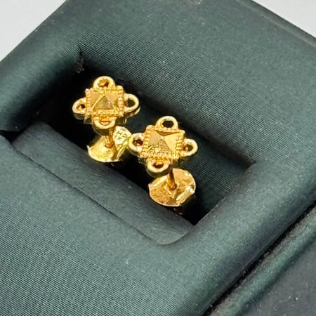 حلق ذهب عيار 21