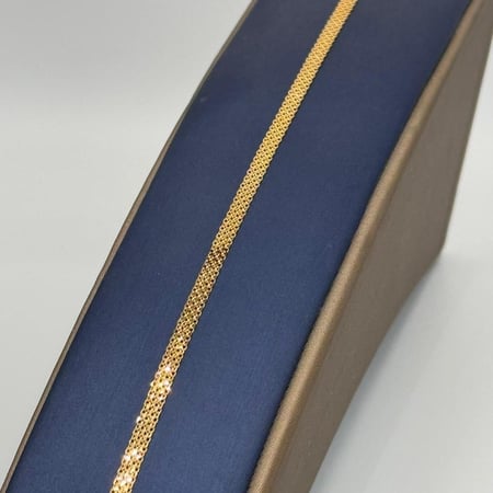 اسوارة ذهب عيار 18