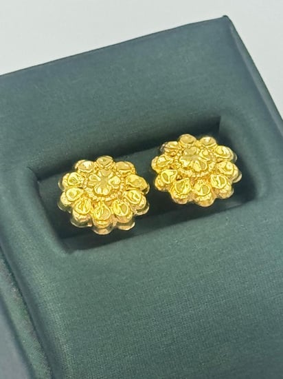 حلق ذهب كرسي جابر عيار 18 - مجوهرات قصر المدينة للذهب - الدمام