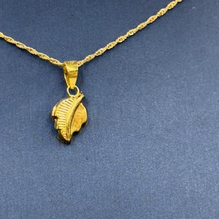 sعقد ذهب عيار 18