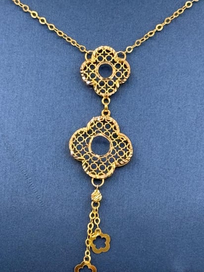 عقد ذهب عيار 21