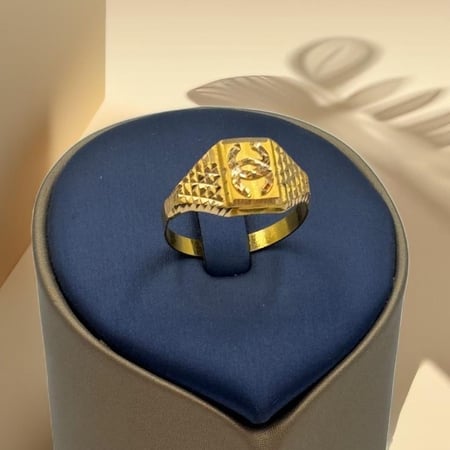 خاتم شعار شايل عيار 21 - مجوهرات قصر المدينة للذهب - الدمام