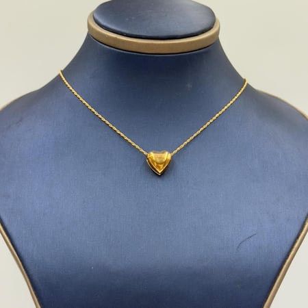 عقد قلب ذهب عيار 18